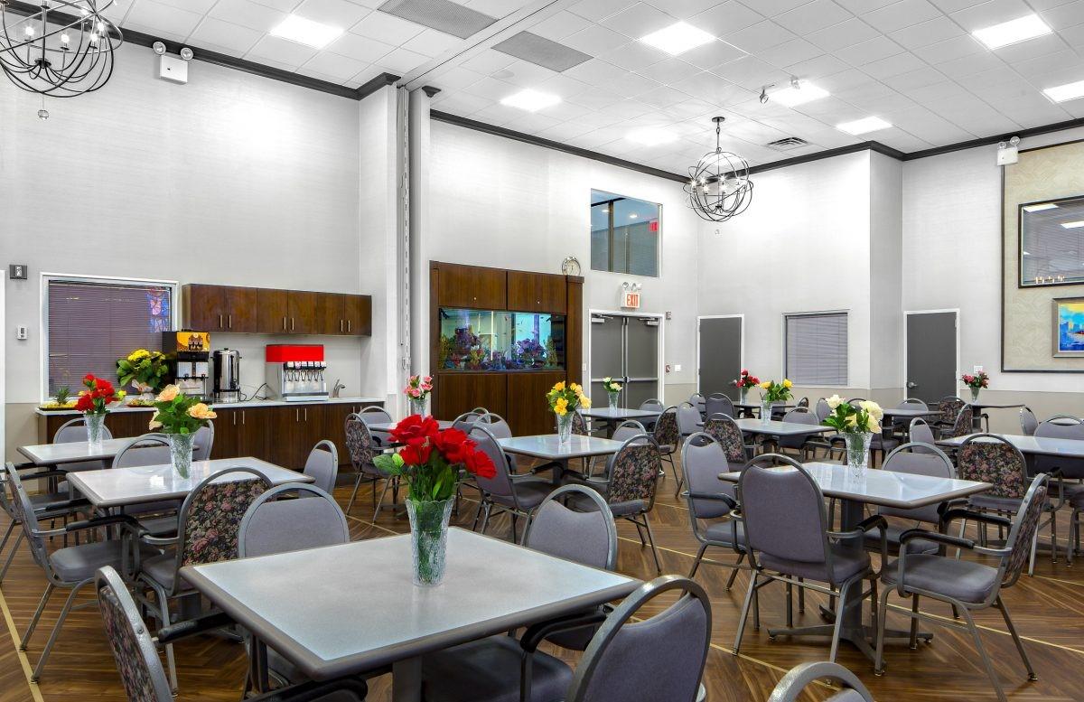 Social Room brooklyn new york senior adult day care recreation russian programs